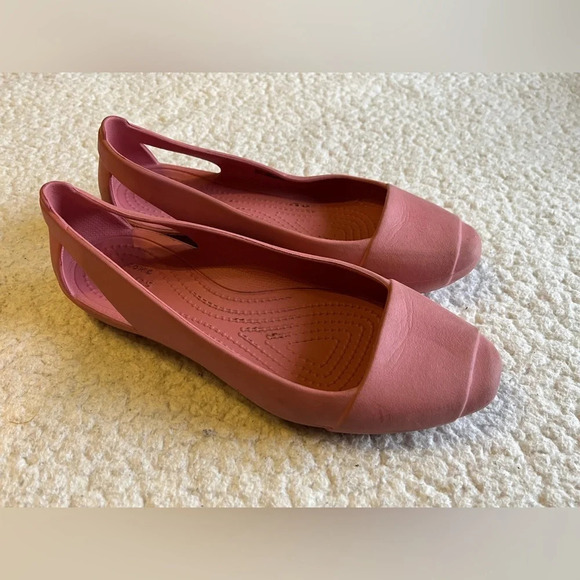 Crocs Sienna Flat, pink. Size 6 - Picture 1 of 8